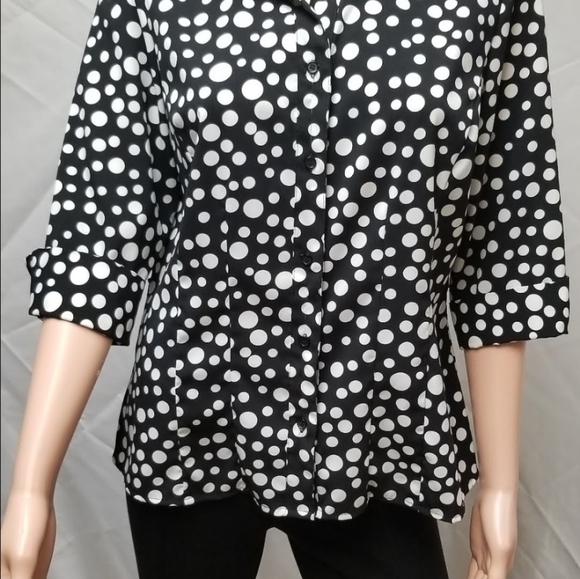 Tailored Button-Down Blouse - Picture 5 of 12